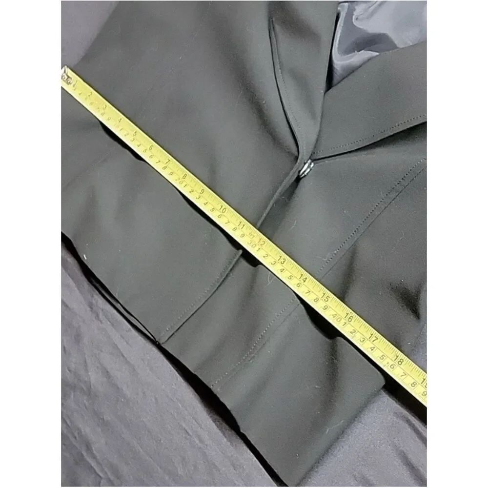 🛍️ Michael Kors Black Cropped Blazer with Belt - Picture 11 of 15